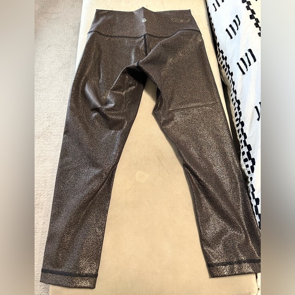 Wunder Under High-Rise Crop 21” legging - Picture 3 of 4